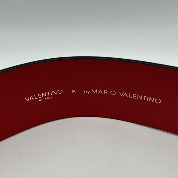 1376- Valentino By Mario Valentino Italian Leather Size S NWT - Picture 5 of 9
